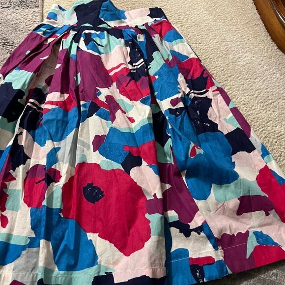 ModCloth x emilyandfin Floral Skirt xs - Picture 7 of 10